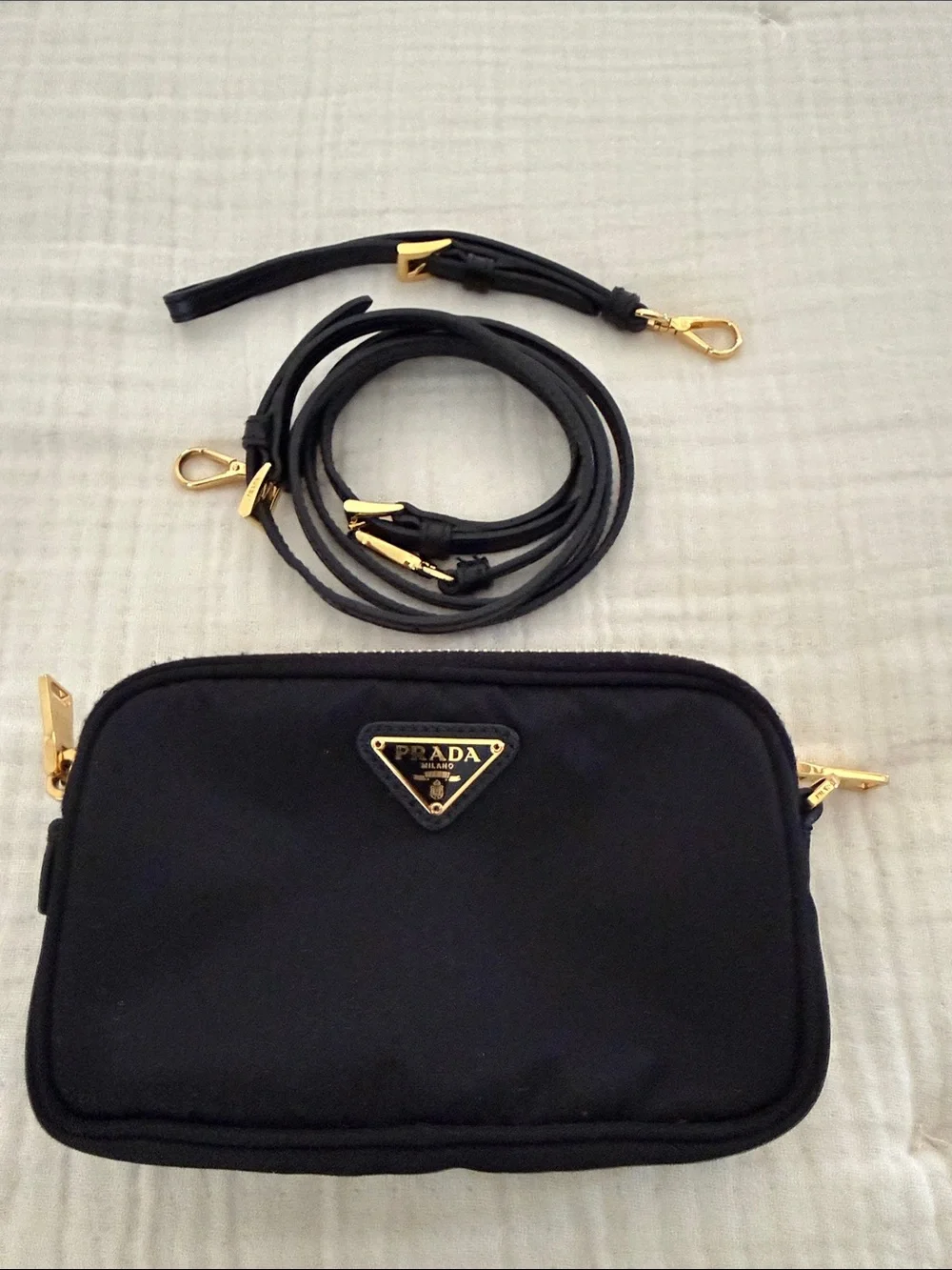 Prada Contenitore Tracolla Tesuto Black Nylon mini Camera Bag (1NF861)